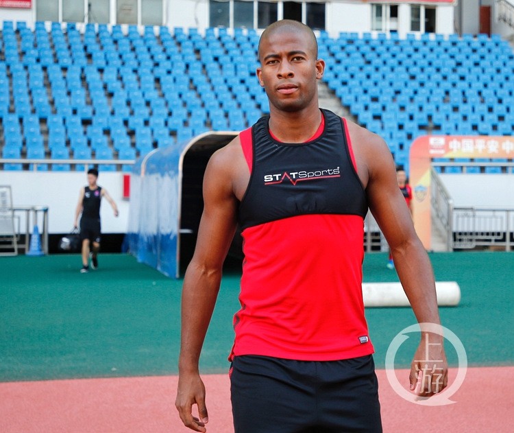 关于重庆斯威击败对手,夺得三分的信息 关于重庆斯威击败对手,夺得三分的信息