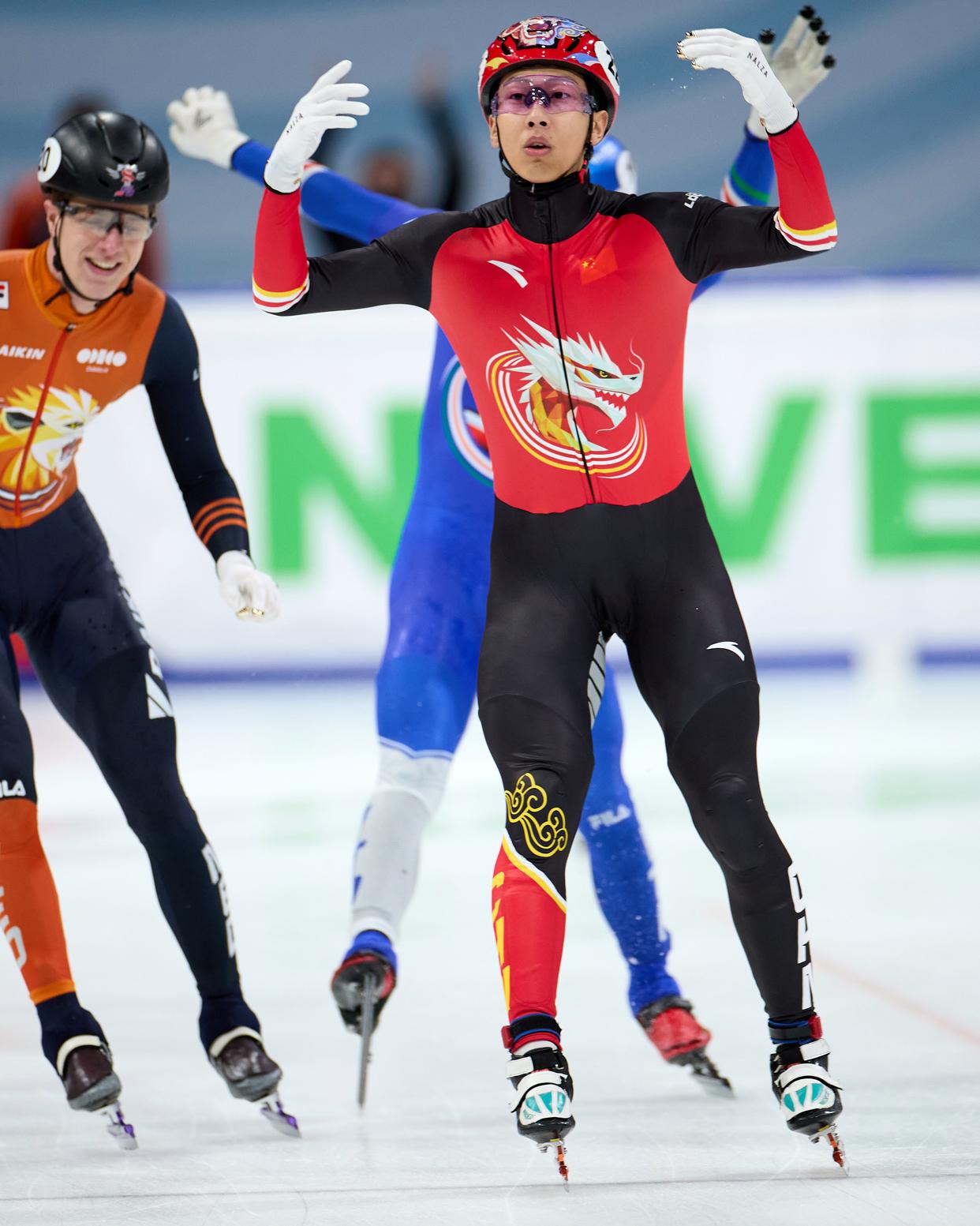 关于美国短道速滑队表现抢眼,横扫冠军宝座的信息 关于美国短道速滑队表现抢眼,横扫冠军宝座的信息