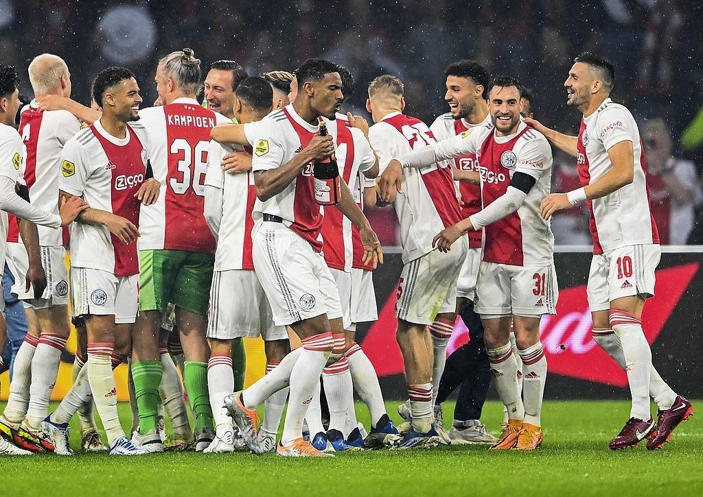 阿贾克斯攻势猛烈，欧冠成绩亮眼！的简单介绍