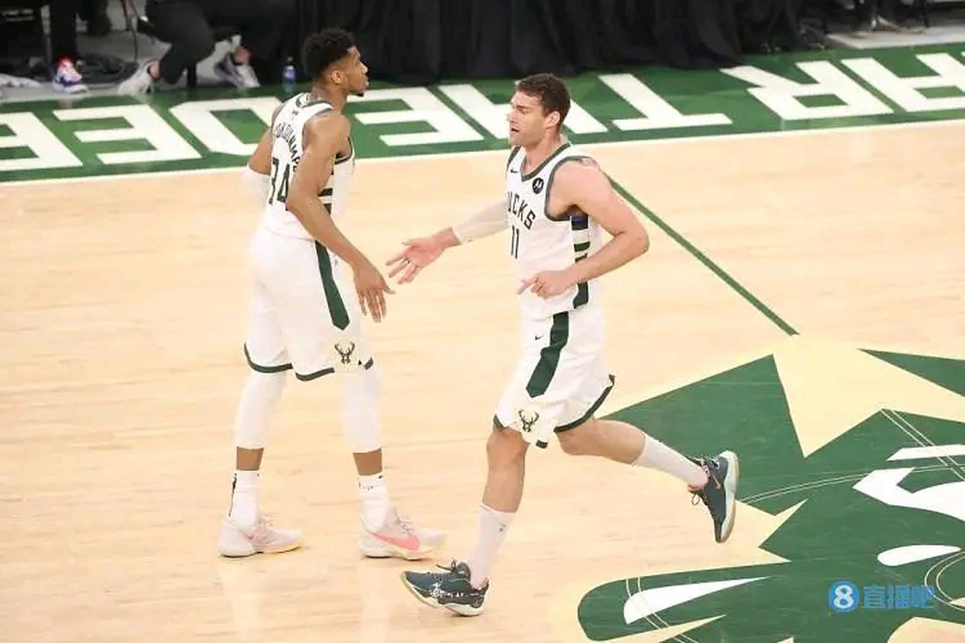 雄鹿取得十连胜，胜率高达%