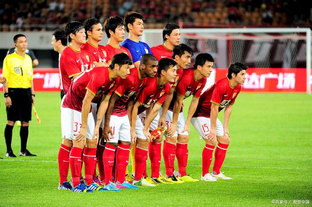 乌兹别克球员在亚洲足球赛中表现出色 乌兹别克球员在亚洲足球赛中表现出色