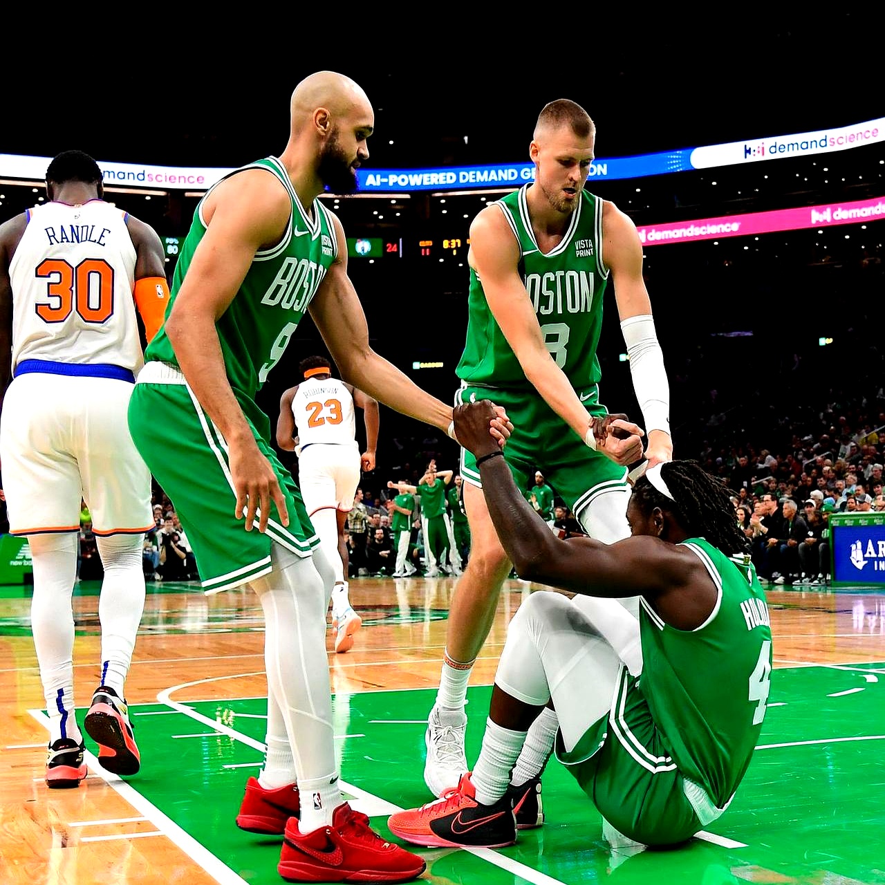 开云体育入口-凯尔特人球员交易消息曝光