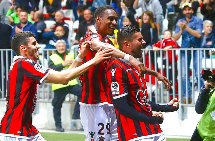 尼斯主场大胜稳住中游位置的简单介绍 尼斯主场大胜稳住中游位置的简单介绍