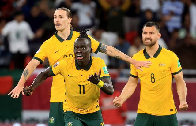 足球球员洞悉对手战术获胜利 足球球员洞悉对手战术获胜利