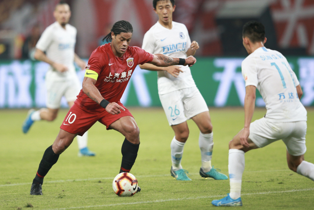 开云体育入口-广州球队目前状态火爆，备战联赛前景看好的简单介绍