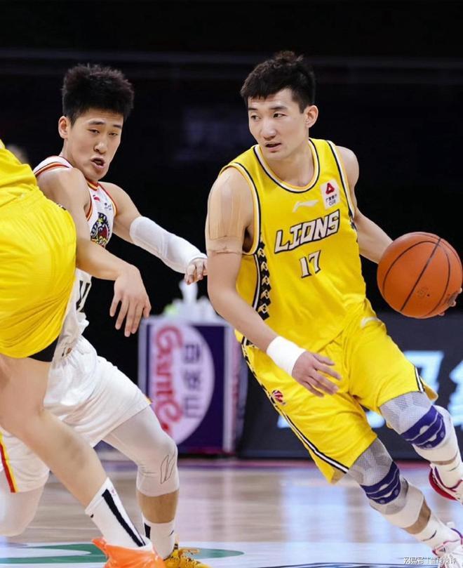 开云体育app-关于新疆男篮迎来与天津队的对决，谁将胜出？的信息