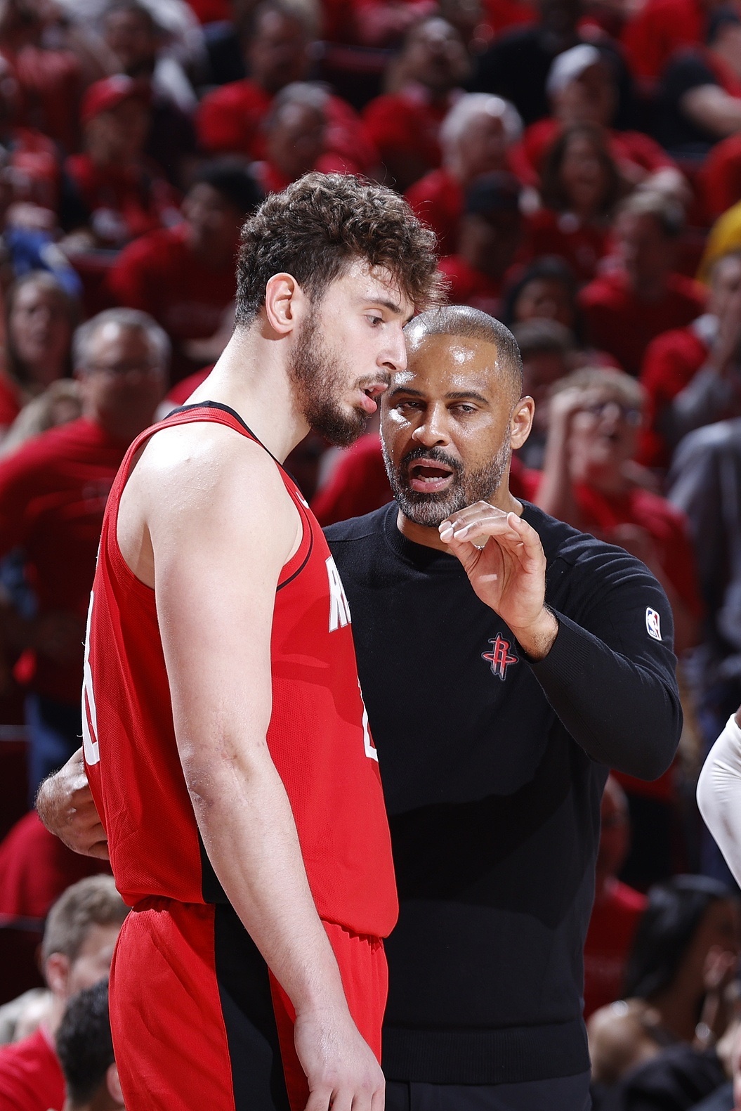 开云官网-猛龙擒掘金，范弗利特狂砍分