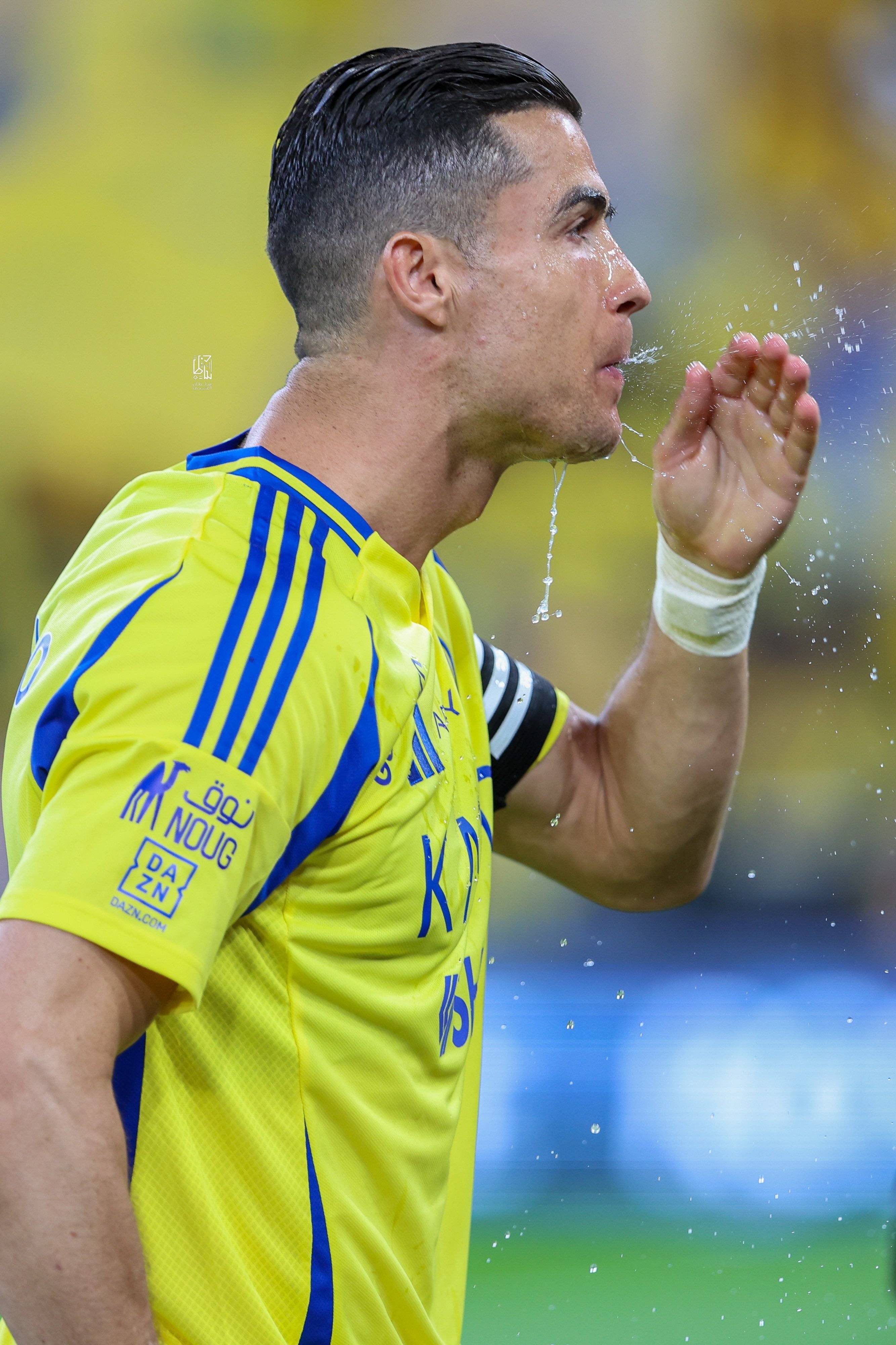 开云体育官方网站-C罗在东京的比赛中落败