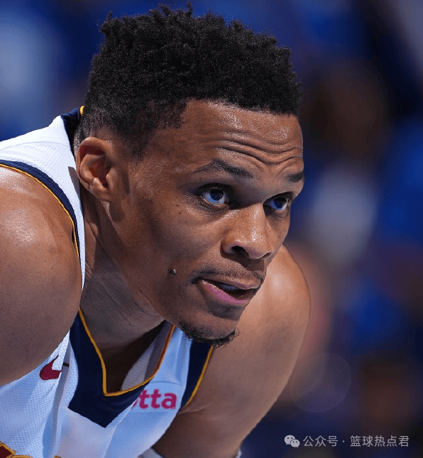 开云体育官方网站-篮球明星因伤遗失机会，球队处境尴尬之时