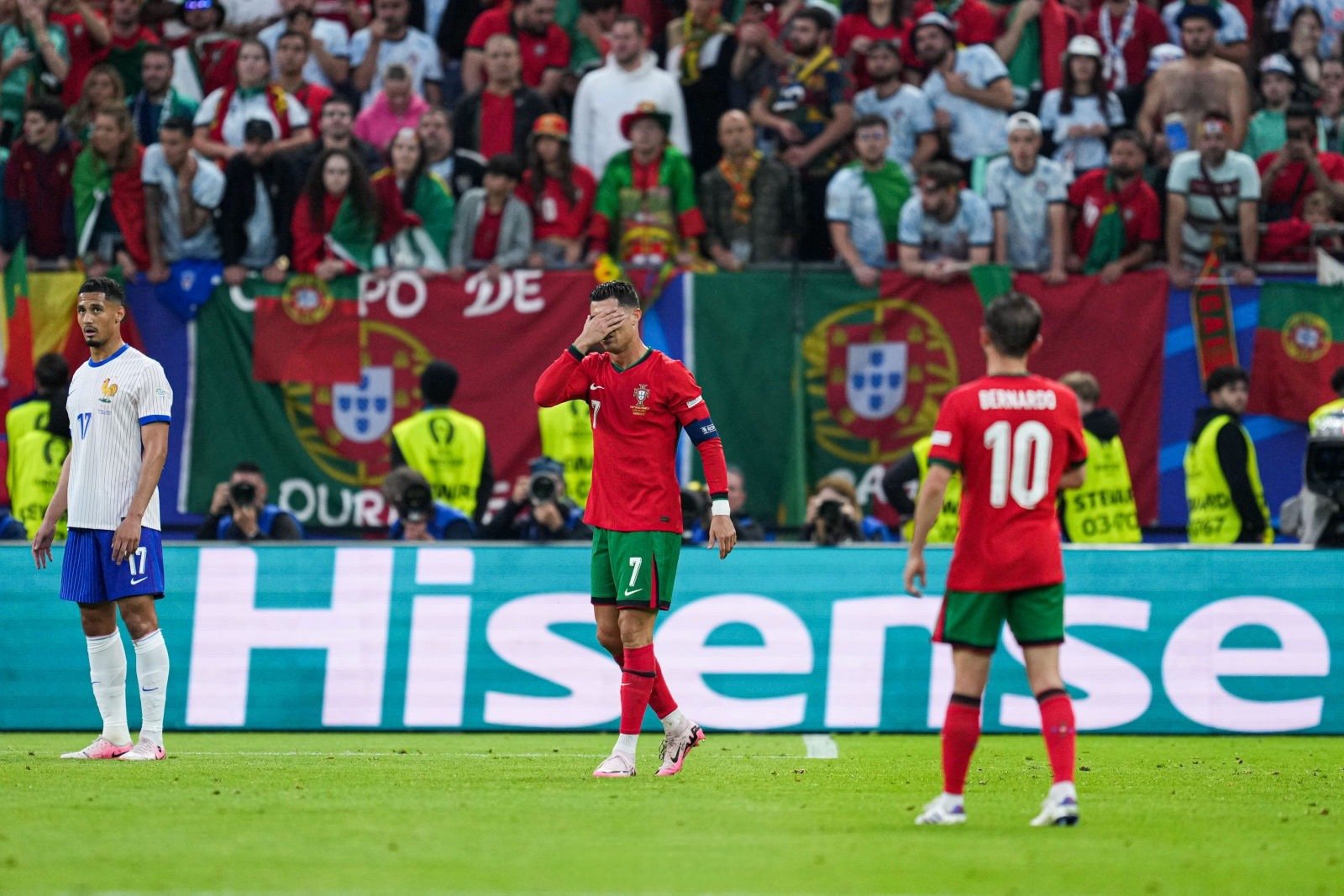 开云APP-葡萄牙胜出惊险对决，晋级欧锦赛半决赛的简单介绍