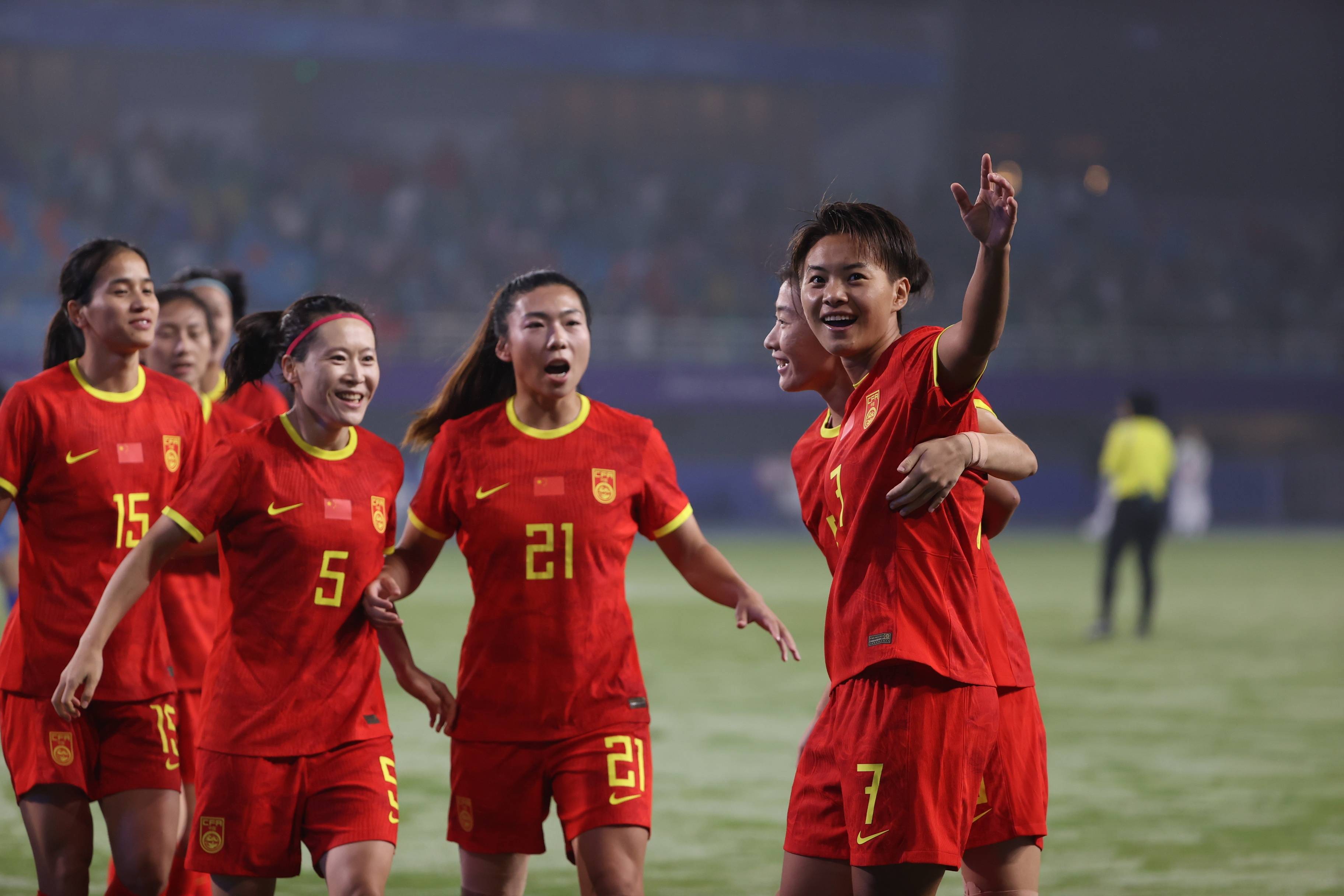 国际足球赛场上中国女队取得优异成绩