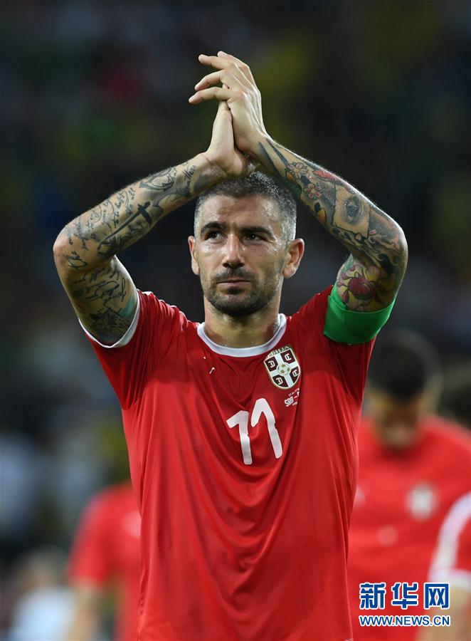 开云下载-塞尔维亚队斩获胜利，跻身欧洲足球决赛前哨