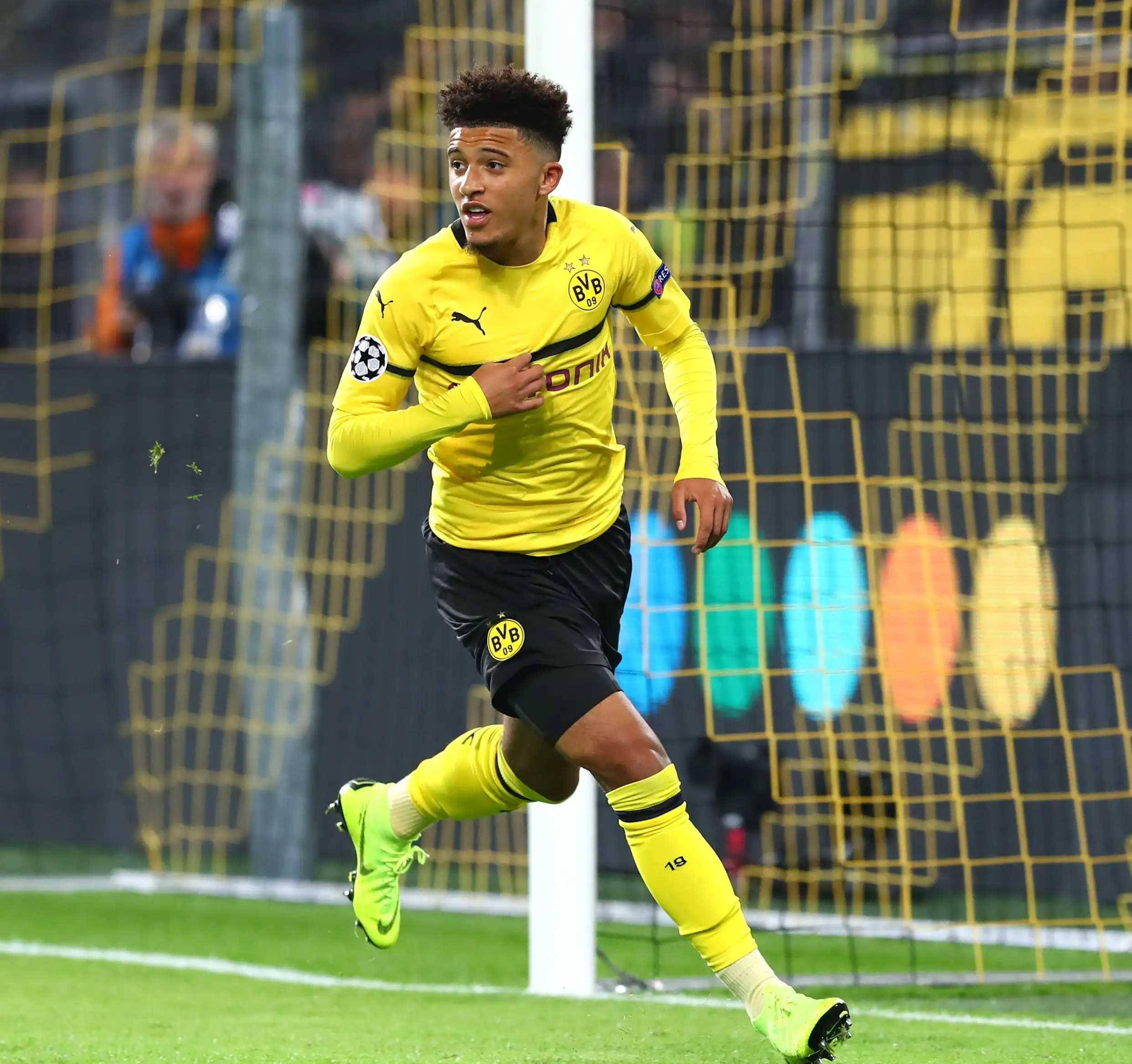 开云体育官网-霍芬海姆球队备战多特蒙德，展现决心