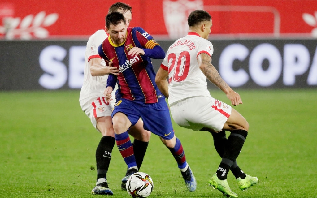 开云体育官网-塞维利亚主场大胜，稳坐积分榜前列