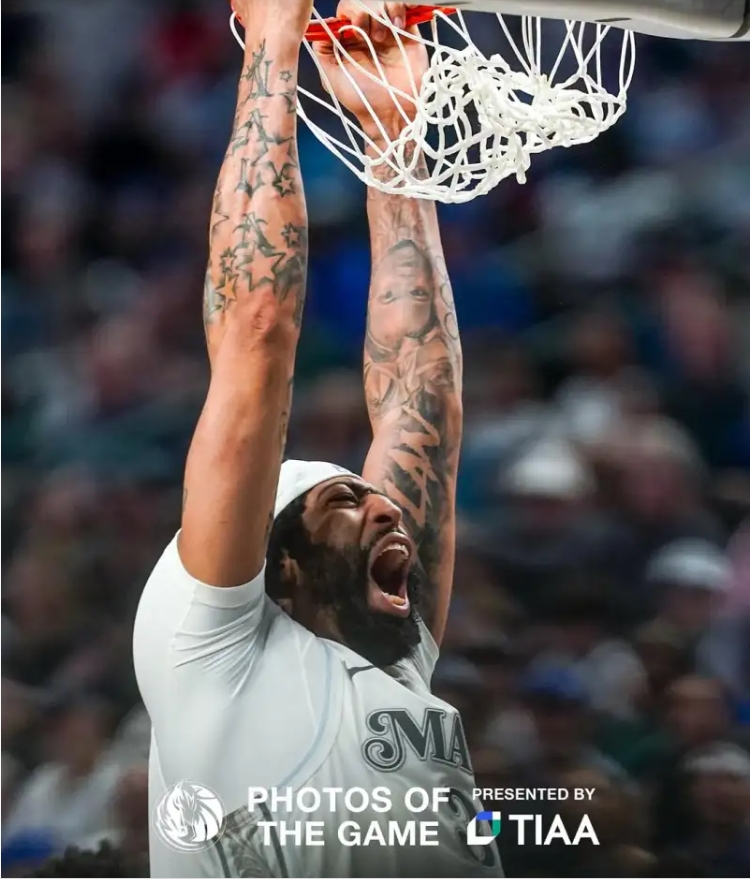 火箭队战胜独行侠,取得胜利 火箭队战胜独行侠,取得胜利