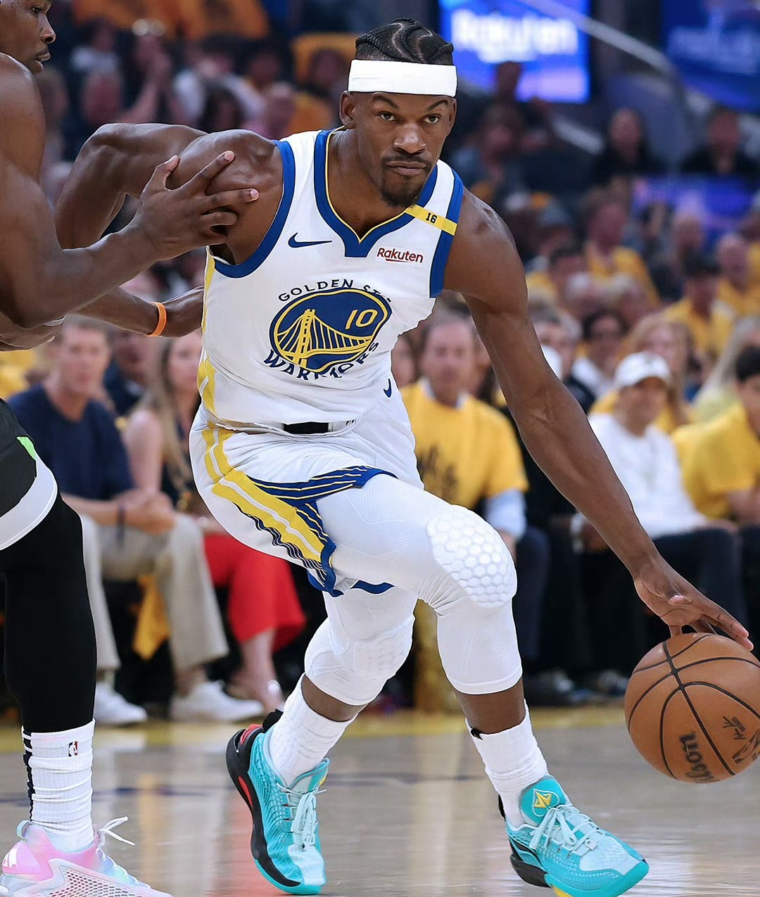 开云体育官网-包含勇士B队完胜凯尔特人，克莱高光表现的词条